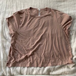 Lululemon t shirt